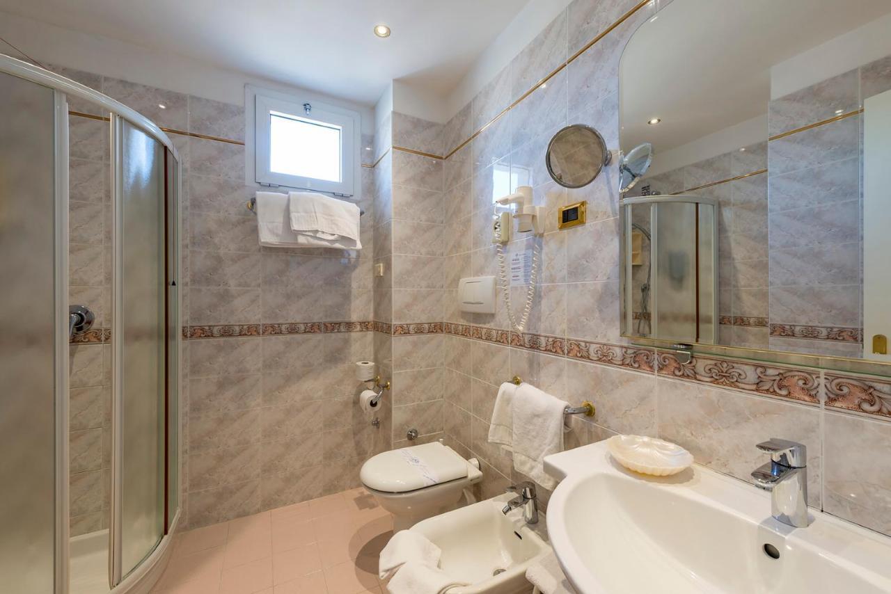 Hotel 4 Stagioni Sensus Spa Bardolino Esterno foto